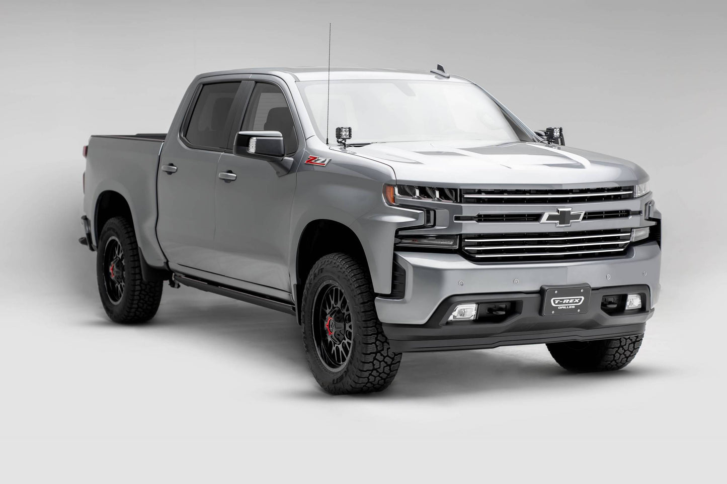 T-REX Grilles 6211236 Silver Aluminum Horizontal Round Grille Fits 2019-2022 Chevrolet Silverado 1500ÊTrail Boss Silverado 1500 RST Silverado 1500 LT