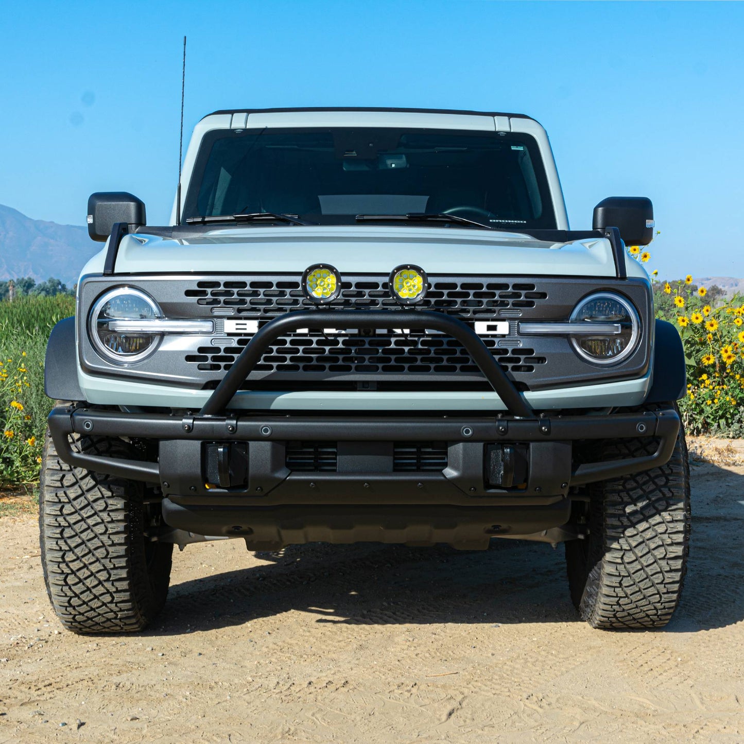 ZROADZ Z325441-KIT Black Mild Steel Front Bumper Top (Small Hoop) LED Kit Fits 2021-2023 Ford Bronco