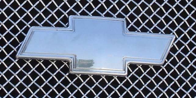 T-REX Grilles 19076 Polished Aluminum Trim Exterior Trim Fits 1999-2002 Chevrolet Silverado 1500